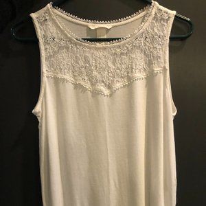 H & M cream colored sleeveless top size small